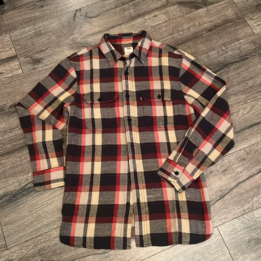 Men’s Levi Flannel - Size Small